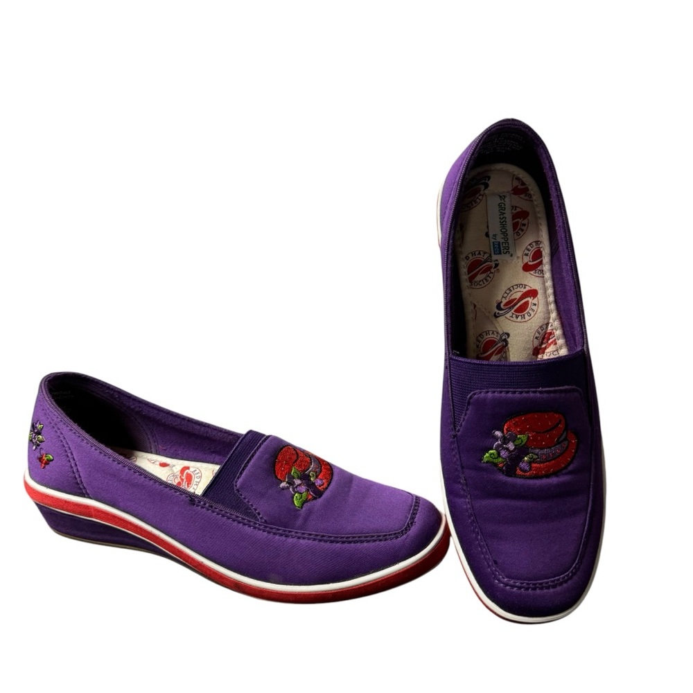Keds‎ Grasshoppers women’s slip on shoes size 7.5, purple with red hat